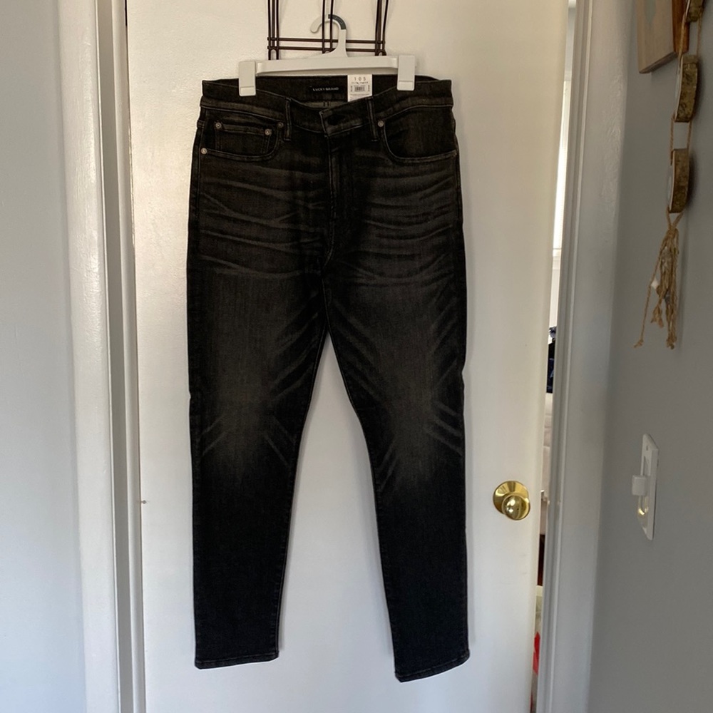 Levi’s 105 Slim Taper Advanced Stretch Black Jeans